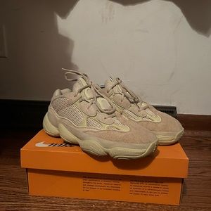 Yeezy 500 moon yellow used
